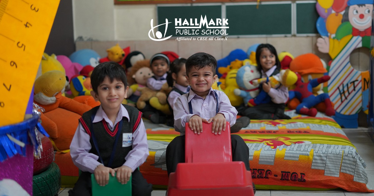 Kindergarten Hinterland: Nurturing Experiential Learning at Hallmark Public School